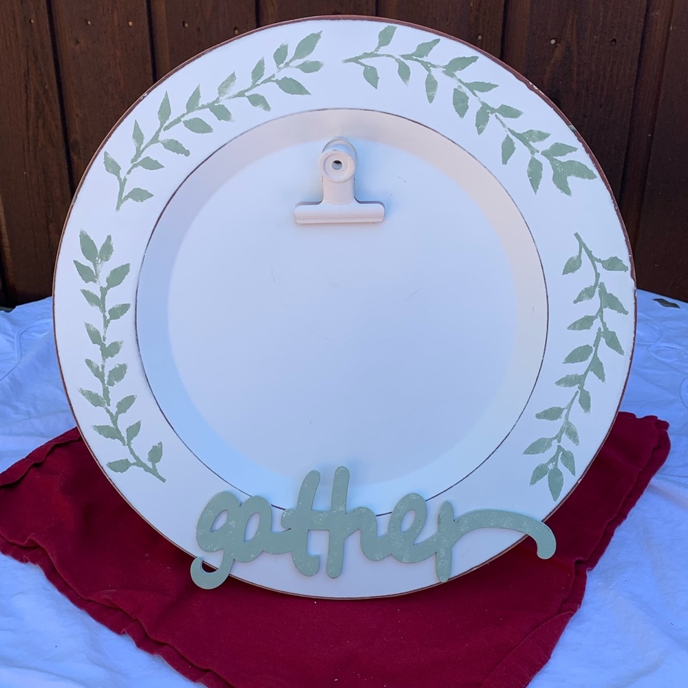 “Gather” Hanging Display Plate